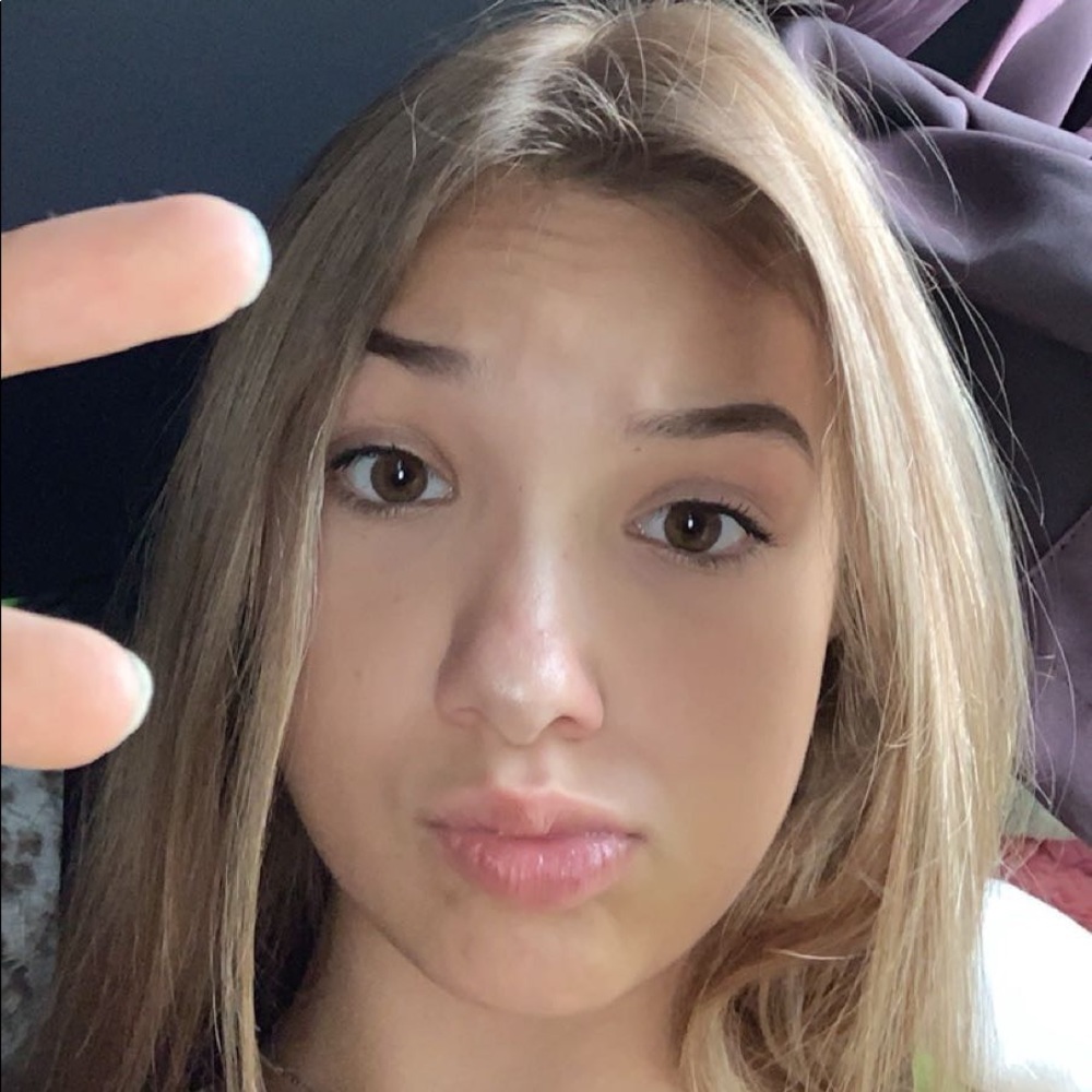 Meet your Posher, Isabella